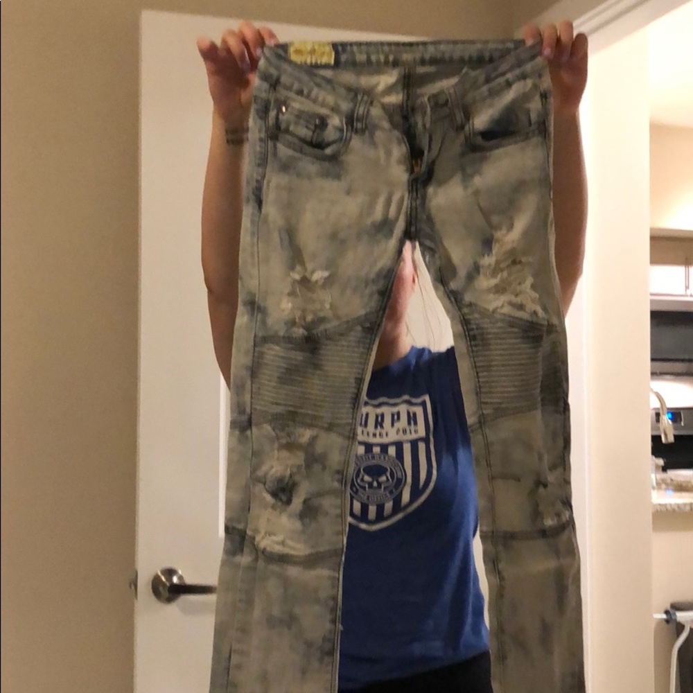Acid wash jeans
